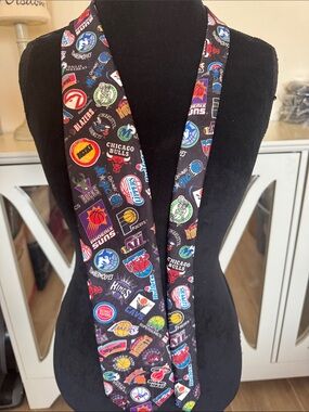 NBA Logos by WallyWear NBA Sports Teams Black Vintage Novelty Tie